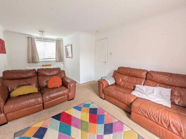 Room for rent in Clover Hill, East Bank