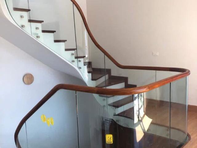 Nhà mặt phố cho thuê tại Hà Nội