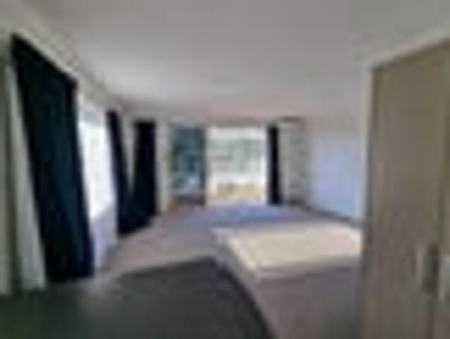 Townhouse for rent in Cable Bay, Nelson Bays