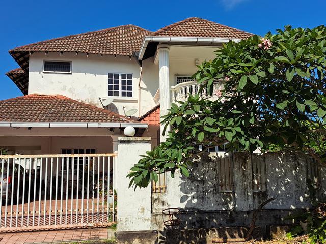 Bungalow for sale in Kuantan, Pahang