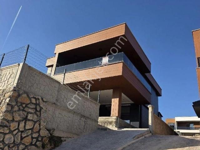 Tokat Merkez, Tokat içerisinde satılık Villa