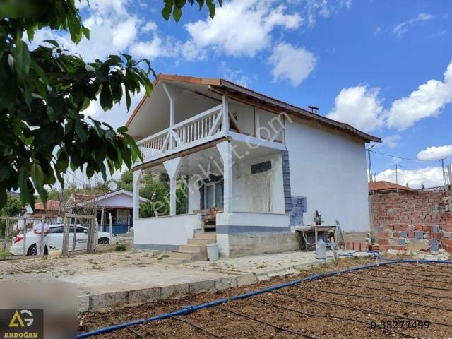 Turhal içerisinde satılık Villa