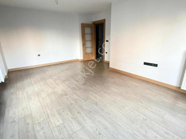 Demirkapı Mahallesi, Bağcılar içerisinde kiralık mülk