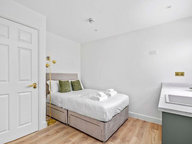 Studio for rent in Northwood, Greater London