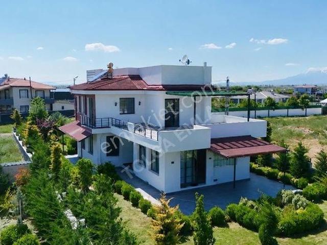 Kemerhisar Bucağı, Bor içerisinde satılık Villa