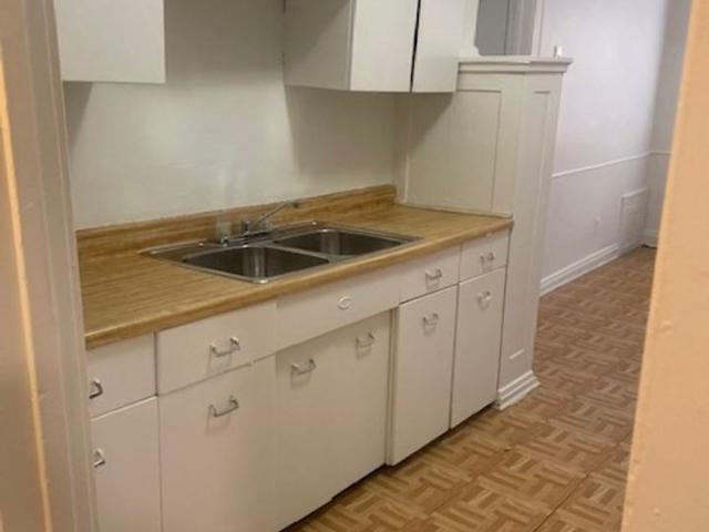 Apartment for rent in Sussex, Shaker Heights