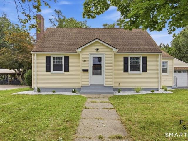 House for sale in Burnside, East Hartford
