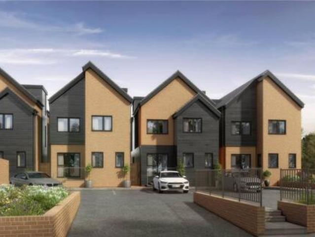 House for sale in Heaton Royds, Bradford