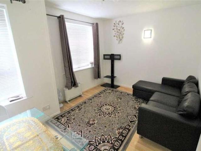 Apartment for rent in London Borough of Newham, Greater London