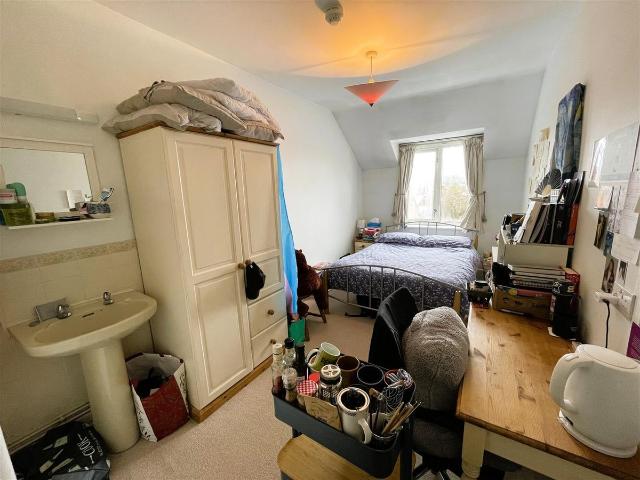 Room for rent in Salisbury, Wiltshire