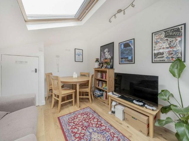 House for rent in Finsbury Park, Greater London