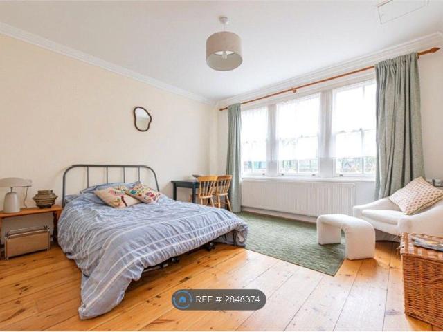 Studio for rent in Holloway, Greater London