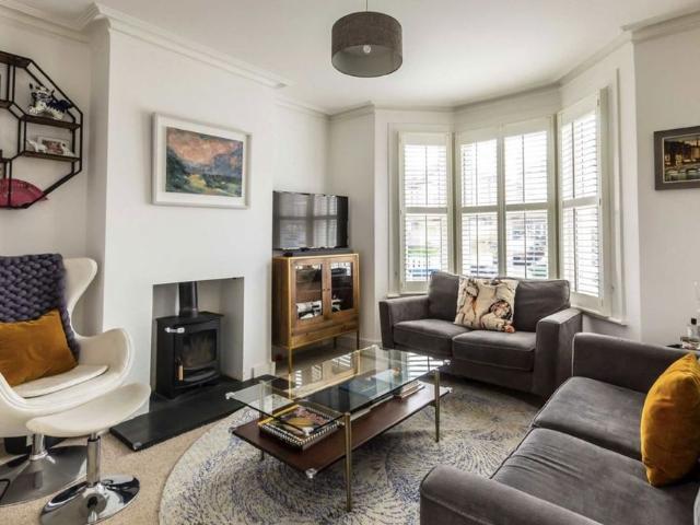House for rent in Royal Borough of Kingston upon Thames, Greater London