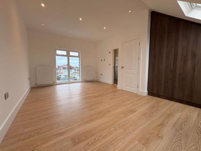 House for rent in Tolworth, Greater London