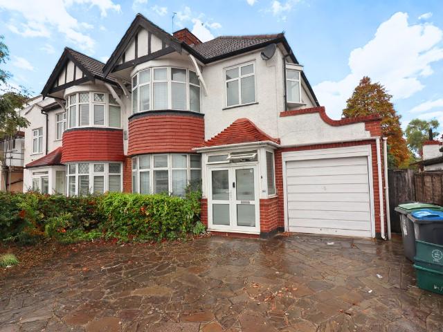 House for rent in Royal Borough of Kingston upon Thames, Greater London