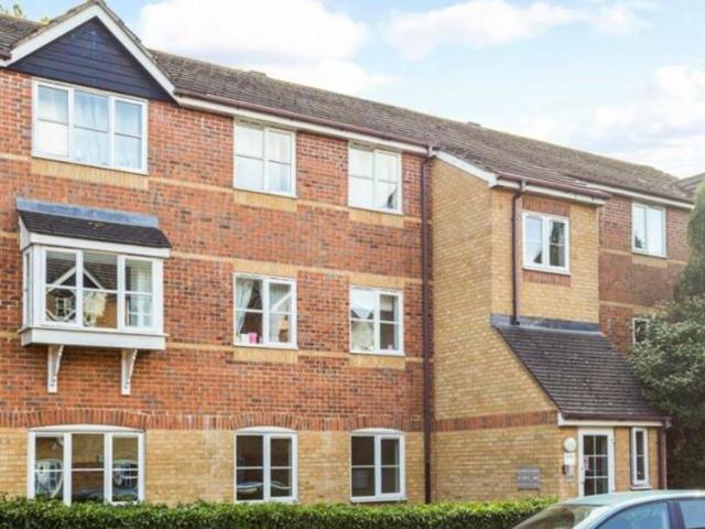 Apartment for rent in Tolworth, Greater London
