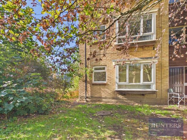 Apartment for rent in Ewens Farm, Golden Valley