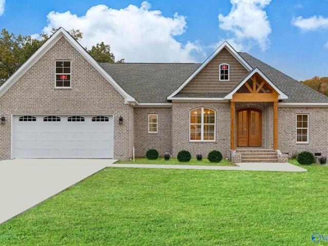 House for sale in Guntersville, Alabama