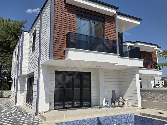 Döşemealti, Antalya içerisinde satılık Villa