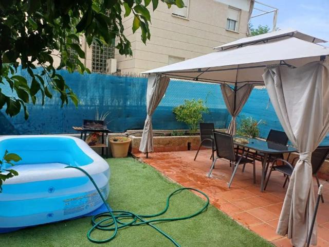 Apartamento en alquiler en Tomares, Andalucía