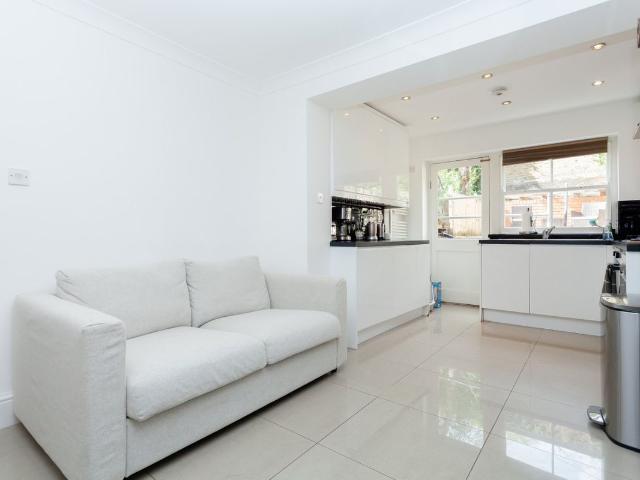 Apartment for rent in Bromley-by-Bow, Greater London