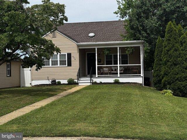 House for sale in Laurel Springs, New Jersey