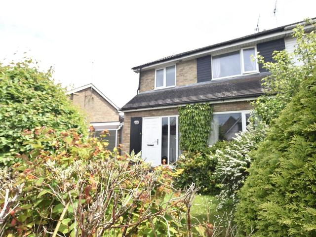 Room for rent in Prestbury, Golden Valley