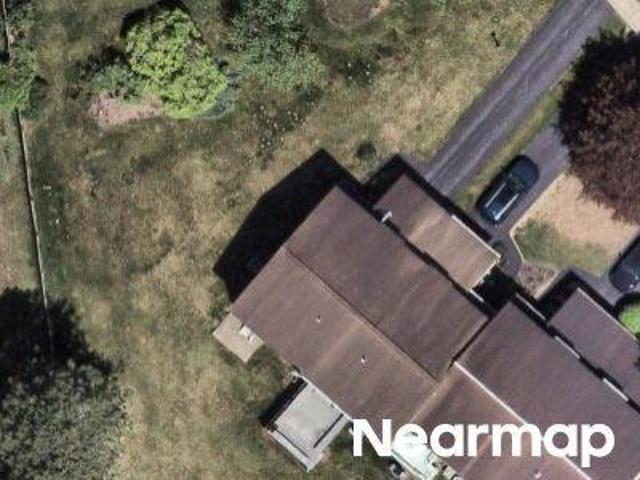 Townhouse for sale in Saratoga Springs, New York