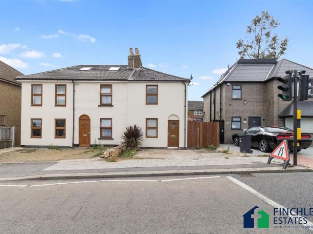 House for rent in Fairlop, Greater London