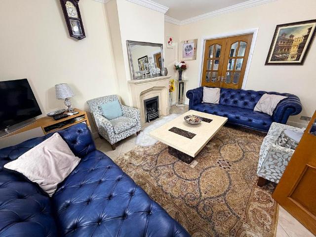 House for rent in London Borough of Redbridge, Greater London