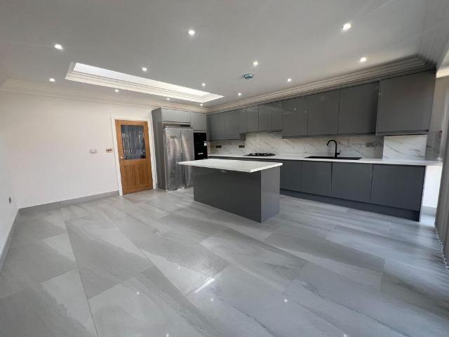 House for rent in Fairlop, Greater London