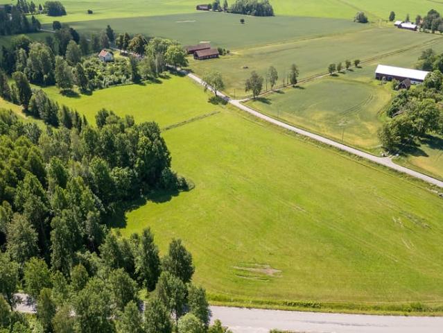 Tomt till salu i Örebro