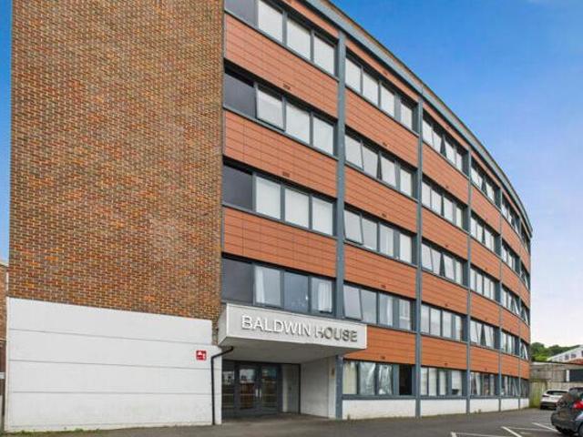 House for sale in Greater London