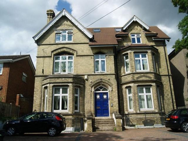 Apartment for rent in Midway, Kent