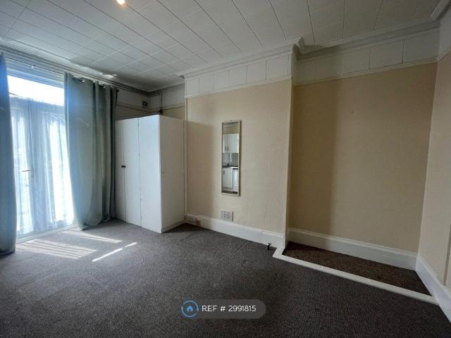 Studio for rent in Midway, Kent