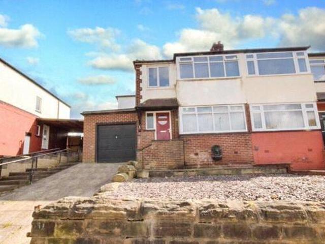 House for sale in Armley, West Yorkshire