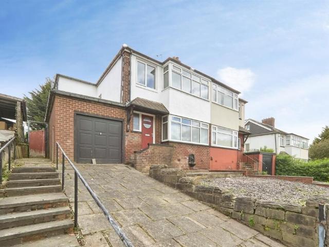 Apartment for rent in Farnley, West Yorkshire