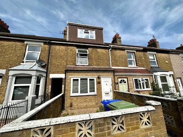 Room for rent in Oad Street, Kent