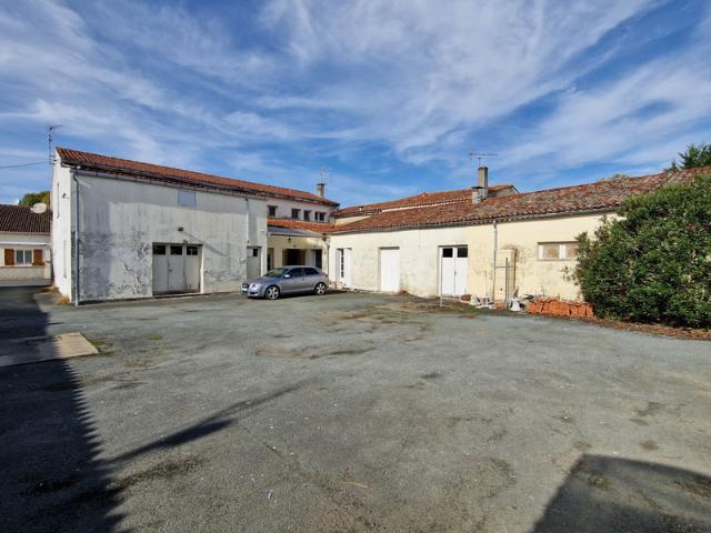 Maison vente à Saint-Jean-d'Angély, Tonnay-boutonne
