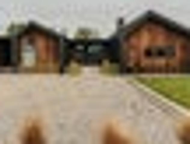 House for sale in Otakou