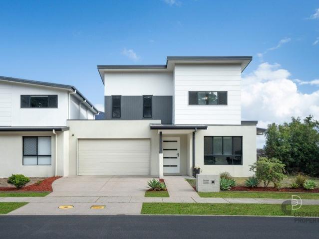 Townhouse for sale in Ambergate, New South Wales