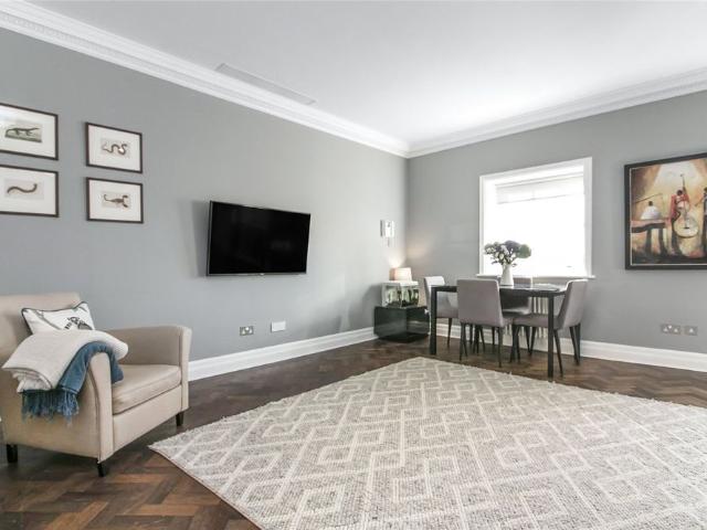 Apartment for rent in The Borough, Greater London