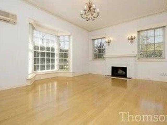 Room for rent in Camerons Creek, Victoria