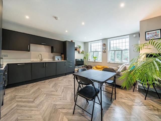 Apartment for rent in Streatham, Greater London