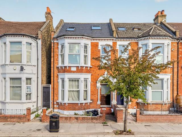 Apartment for rent in London Borough of Wandsworth, Greater London