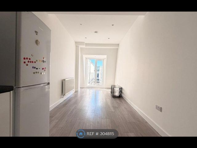 Apartment for rent in London Borough of Wandsworth, Greater London