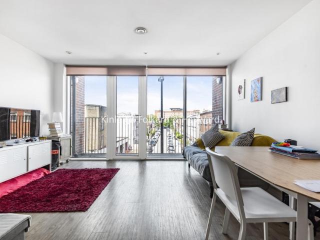 Apartment for rent in Tooting Graveney, Greater London