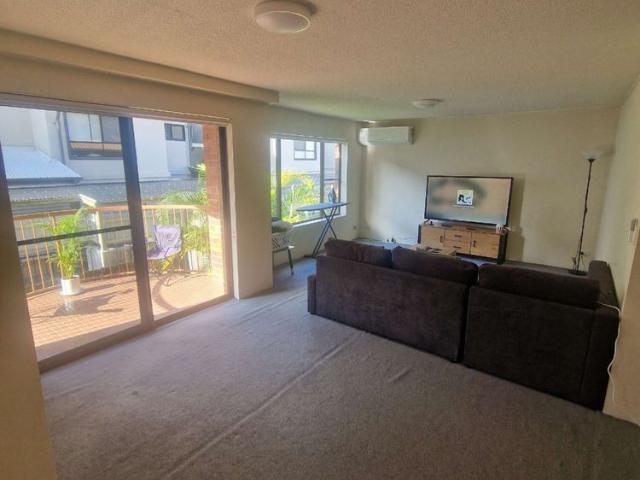 Room for rent in Toowong, Greater Brisbane