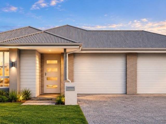 Cottage for sale in Mount Lofty, Toowoomba