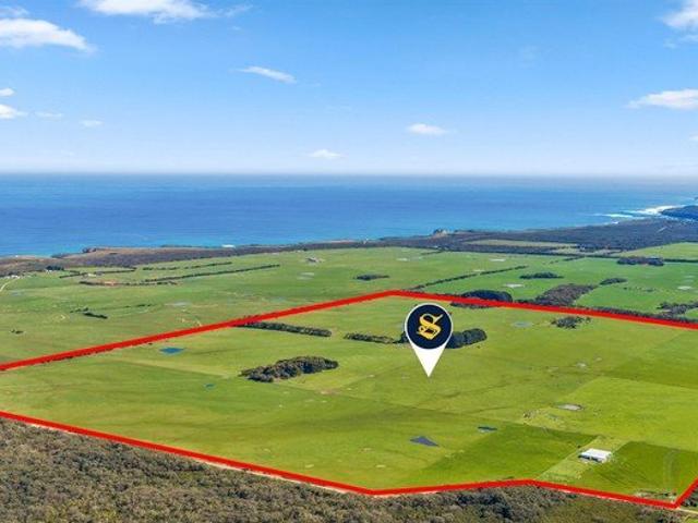 Cottage for sale in Port Campbell, Shire of Corangamite